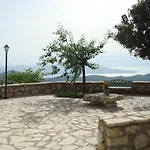Merlot Village Karia (Lefkada)